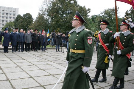 Закладка Мемориала в сквере Героев Небесной сотни (фоторепортаж)