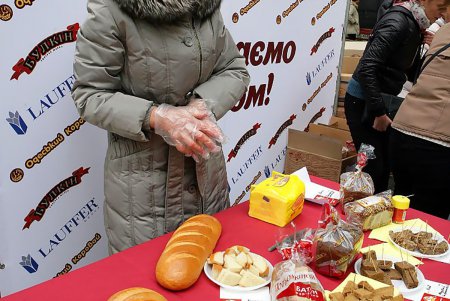 «Одесский каравай»: продукцию со вкусом выпекаем вместе (фоторепортаж)