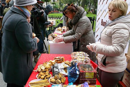 «Одесский каравай»: продукцию со вкусом выпекаем вместе (фоторепортаж)