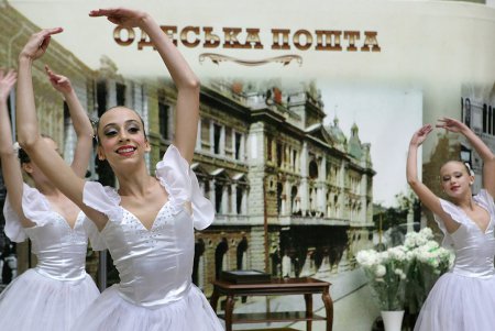 Одесской почте — 200! (фоторепортаж)