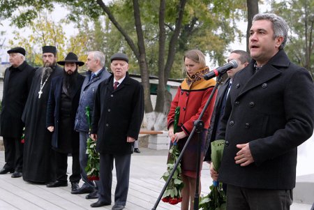Памятник жертвам Холокоста открыт сегодня на Люстдорфской дороге (фоторепортаж)