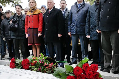 Памятник жертвам Холокоста открыт сегодня на Люстдорфской дороге (фоторепортаж)