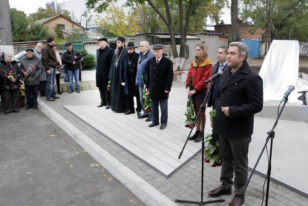 Памятник жертвам Холокоста открыт сегодня на Люстдорфской дороге (фоторепортаж)