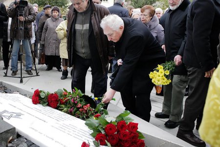 Памятник жертвам Холокоста открыт сегодня на Люстдорфской дороге (фоторепортаж)