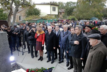 Памятник жертвам Холокоста открыт сегодня на Люстдорфской дороге (фоторепортаж)