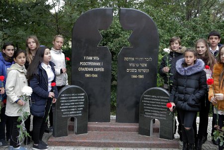 Памятник жертвам Холокоста открыт сегодня на Люстдорфской дороге (фоторепортаж)