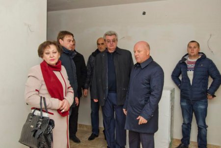 Жильцам, пострадавшим от взрыва квартир, вручили ключи после ремонта