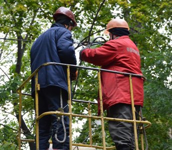 Городская инфраструктура выздоравливает после удара стихии (фото)
