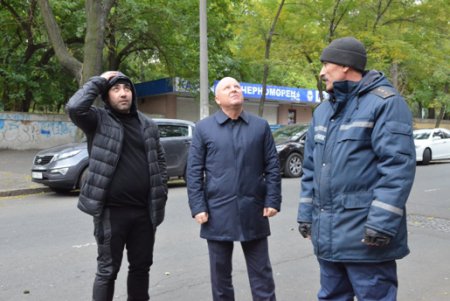 Городская инфраструктура выздоравливает после удара стихии (фото)