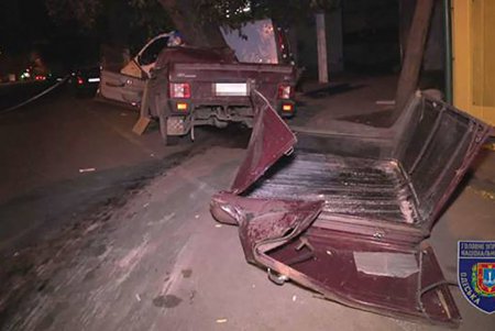 Водителя внедорожника, покалечившего четырех человек и убившего двоих, объявили в розыск (фото) 