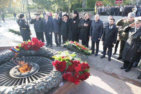Одесситы почтили память освободителей Украины от немецко-фашистских захватчиков (фоторепортаж)
