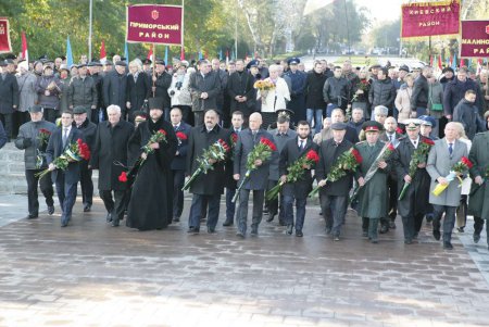 Одесситы почтили память освободителей Украины от немецко-фашистских захватчиков (фоторепортаж)