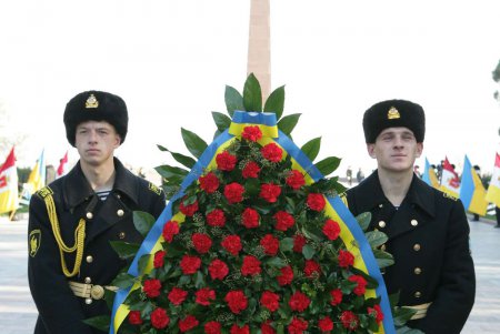 Одесситы почтили память освободителей Украины от немецко-фашистских захватчиков (фоторепортаж)