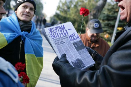 Одесситы почтили память освободителей Украины от немецко-фашистских захватчиков (фоторепортаж)