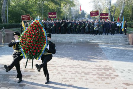 Одесситы почтили память освободителей Украины от немецко-фашистских захватчиков (фоторепортаж)