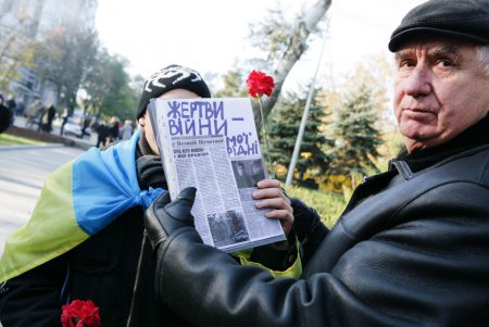 Одесситы почтили память освободителей Украины от немецко-фашистских захватчиков (фоторепортаж)