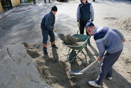 Преображенский парк преображается (фоторепортаж)