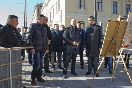 Городской голова проверил ход реконструкции Тираспольской площади (фото)