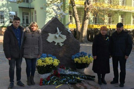 Будни СБУ Одесчины: первый монумент героям и пополнение технического парка (фото)