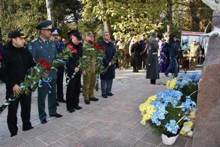 Будни СБУ Одесчины: первый монумент героям и пополнение технического парка (фото)
