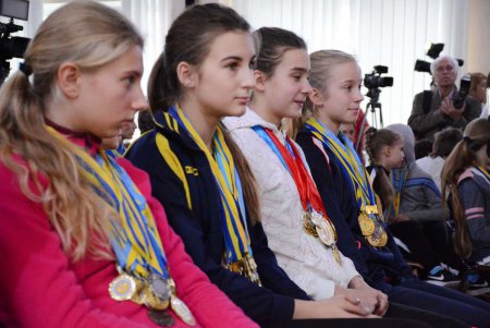 Спортивные легенды Одессы встретились со школьниками (фото)