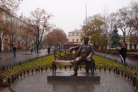Одесский Горсад : день рождения символа и «карточки» (фото)