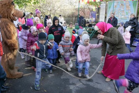 Одесский зоопарк пригласил всех на веселый и яркий праздник «Маша и Медведь» (фоторепортаж)