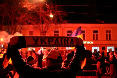 В Одессу вернулся большой футбол и «большие» футбольные фаны (фоторепортаж)