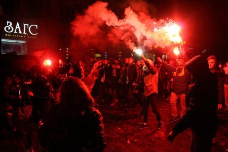 В Одессу вернулся большой футбол и «большие» футбольные фаны (фоторепортаж)