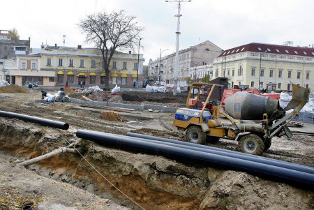 Обновленная Тираспольская площадь откроется в начале следующего года (фоторепортаж)