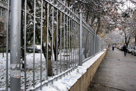 В Одессу пришли седой зимы угрозы (фоторепортаж)