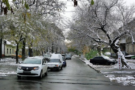В Одессу пришли седой зимы угрозы (фоторепортаж)