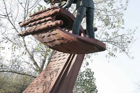 Память - удел живых: в Одессе почтили память выдающегося подводника-одессита XX-го века (фоторепортаж)