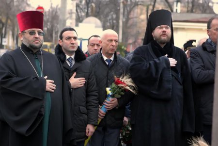 В Одессе почтили память жертв Голодомора (фоторепортаж) 