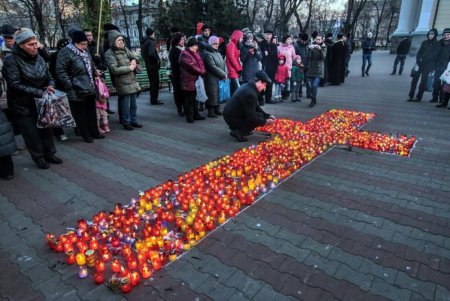 В Одессе почтили память жертв Голодомора (фоторепортаж) 
