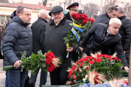 В Одессе почтили память жертв Голодомора (фоторепортаж) 