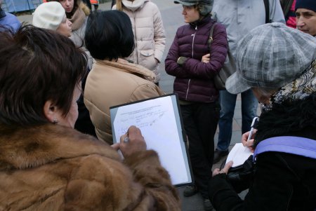 Митинг против живодеров прошел под одесской мэрией (фоторепортаж)