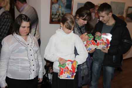 Одесские дети с особыми потребностями представили свою «Дорогу творчества» (фото)