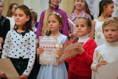 «Одесское бельканто» прозвучало под сводами Воронцовского дворца (фоторепортаж)