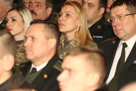 Геннадий Труханов поздравил военнослужащих с 25-летием Вооруженных Сил Украины