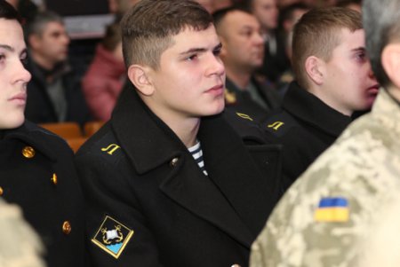 Геннадий Труханов поздравил военнослужащих с 25-летием Вооруженных Сил Украины