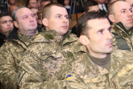Геннадий Труханов поздравил военнослужащих с 25-летием Вооруженных Сил Украины