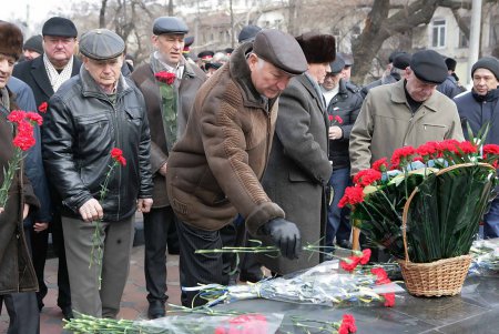 Одесситы почтили память погибших и умерших ликвидаторов аварии  на ЧАЭС (фоторепортаж)