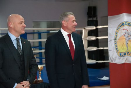 Глава Национального Олимпийского комитета Украины встретился с лучшими тайбоксерами страны (фото)