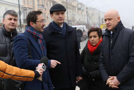 Реконструкция: по Тираспольской площади проехался экспериментальный трамвай (фото) 