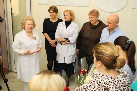 Мэр Одессы поздравил маленьких одесситов, рожденных 1 января (фото)