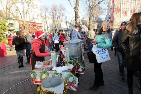 В Одессе с успехом проходит первый Фестиваль глинтвейна (фото)
