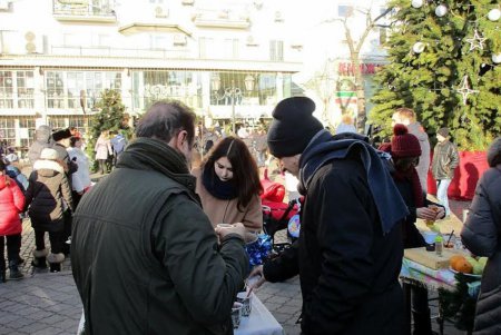 В Одессе с успехом проходит первый Фестиваль глинтвейна (фото)