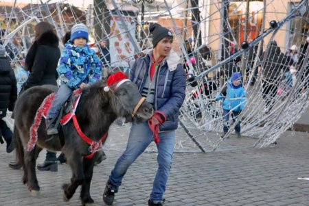 Одесситы продолжают отмечать наступивший 2017 год (фоторепортаж)