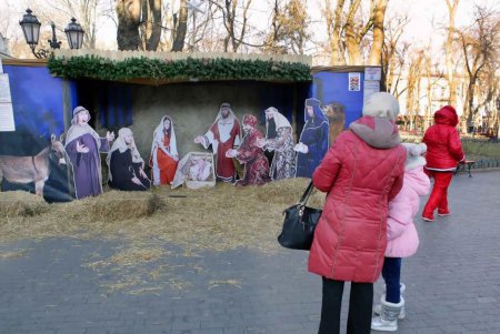Одесситы продолжают отмечать наступивший 2017 год (фоторепортаж)